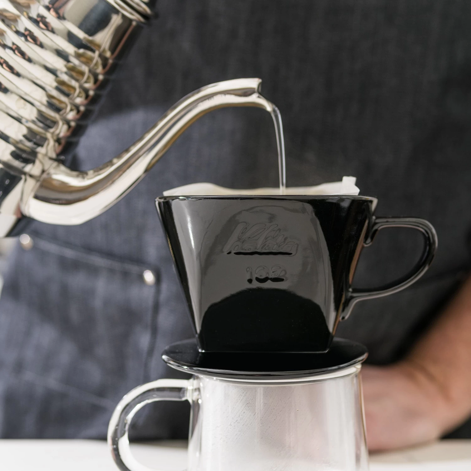 Kalita Style 102 Ceramic Coffee Dripper - Black 4 Kalita Style 102 Ceramic Coffee Dripper - Black - Image 2