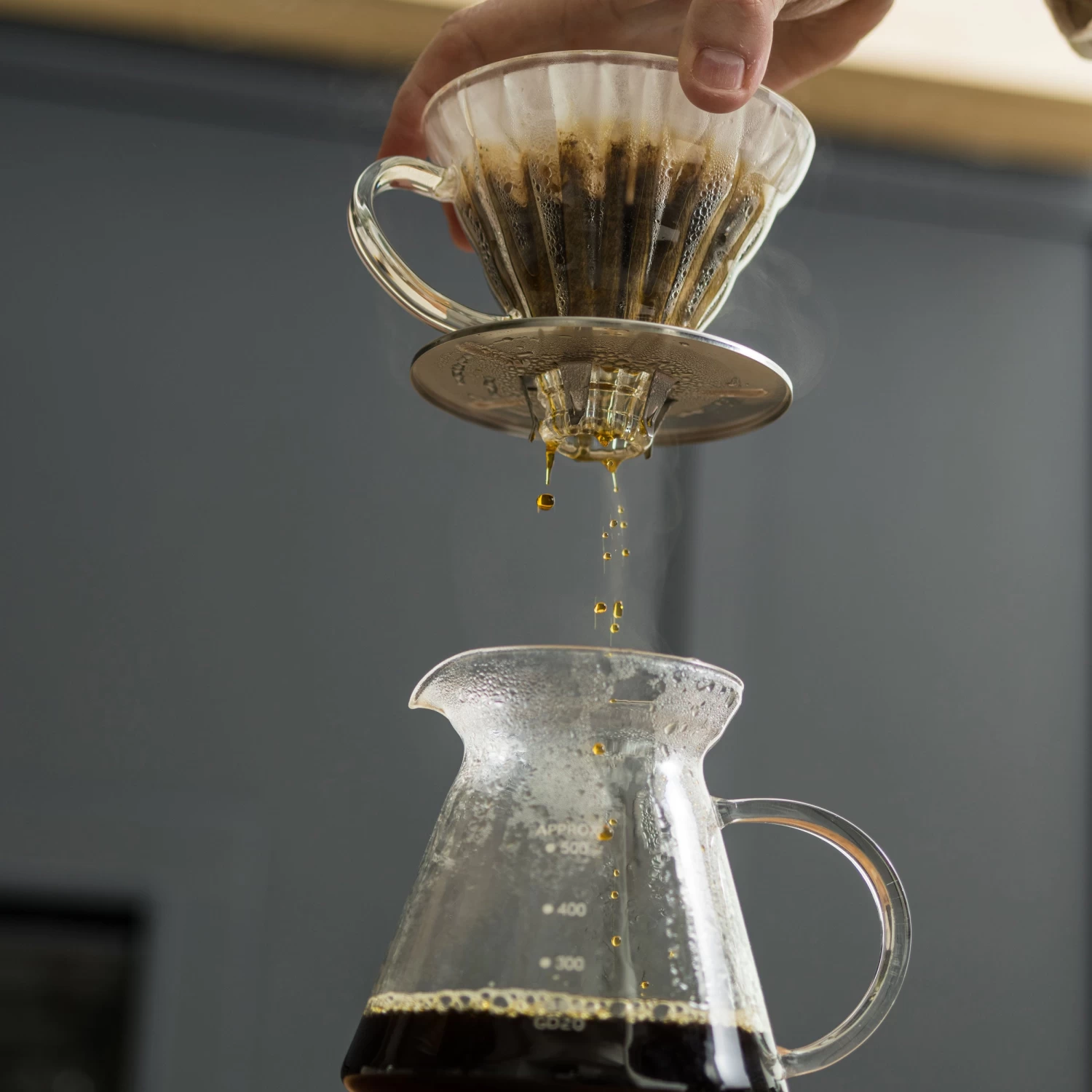 Yama Glass Cone Coffee Dripper - Stainless Steel 4 Yama Glass Cone Coffee Dripper - Stainless Steel - Image 2